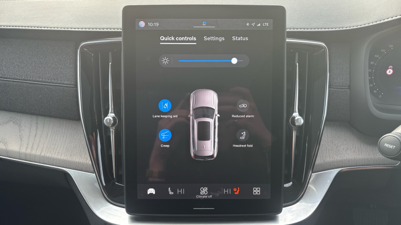 Volvo XC90 2.0 T8 PHEV Ultra Dark 5dr AWD Geartronic Estate